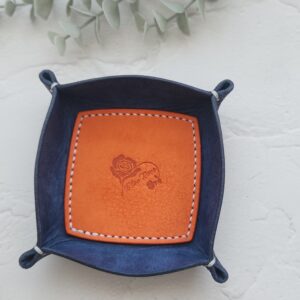 MARGOT / オレンジとネイビー　帰宅後、鍵の置き場に迷わない 本革レザートレイ